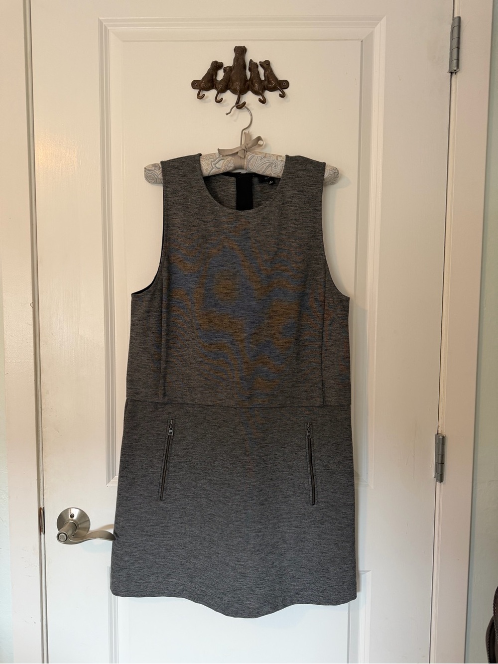 Aritzia/Talula Heather Gray Sleeveless Shift Dress with Zip Pockets